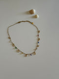 Collar Silueta Islas con Brillos de colores