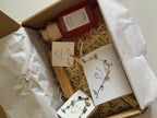 Detalle de las joyas de la caja regalo Marea
